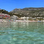 Azure Beachfront Sablettes Est Beachfront