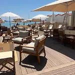 公寓 Azure Beachfront Sablettes Est Beachfront 芒通