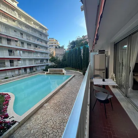 Apartment Cote D Azur Premier Sablettes Est Menton Beachfront *