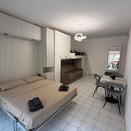 Cote D Azur Premier Sablettes Est Menton Beachfront