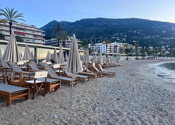 Azure Beachfront Sablettes Est Beachfront Menton