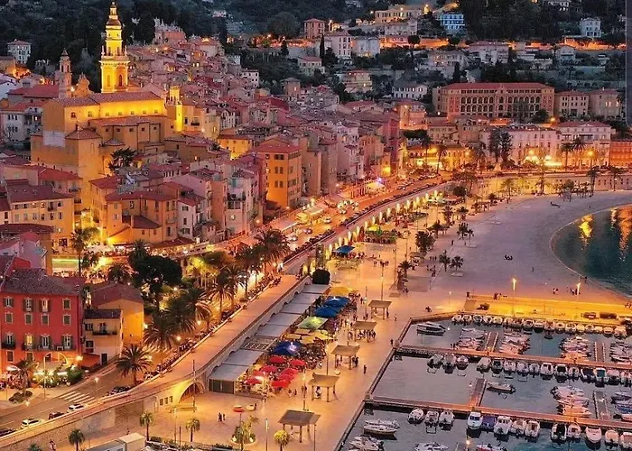 Azure Beachfront Sablettes Est Beachfront Apartmán